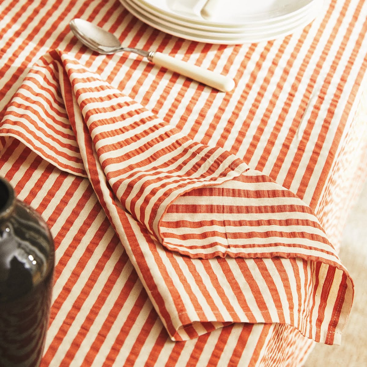 Pack of 2 striped napkins, €6.99, Zara Home